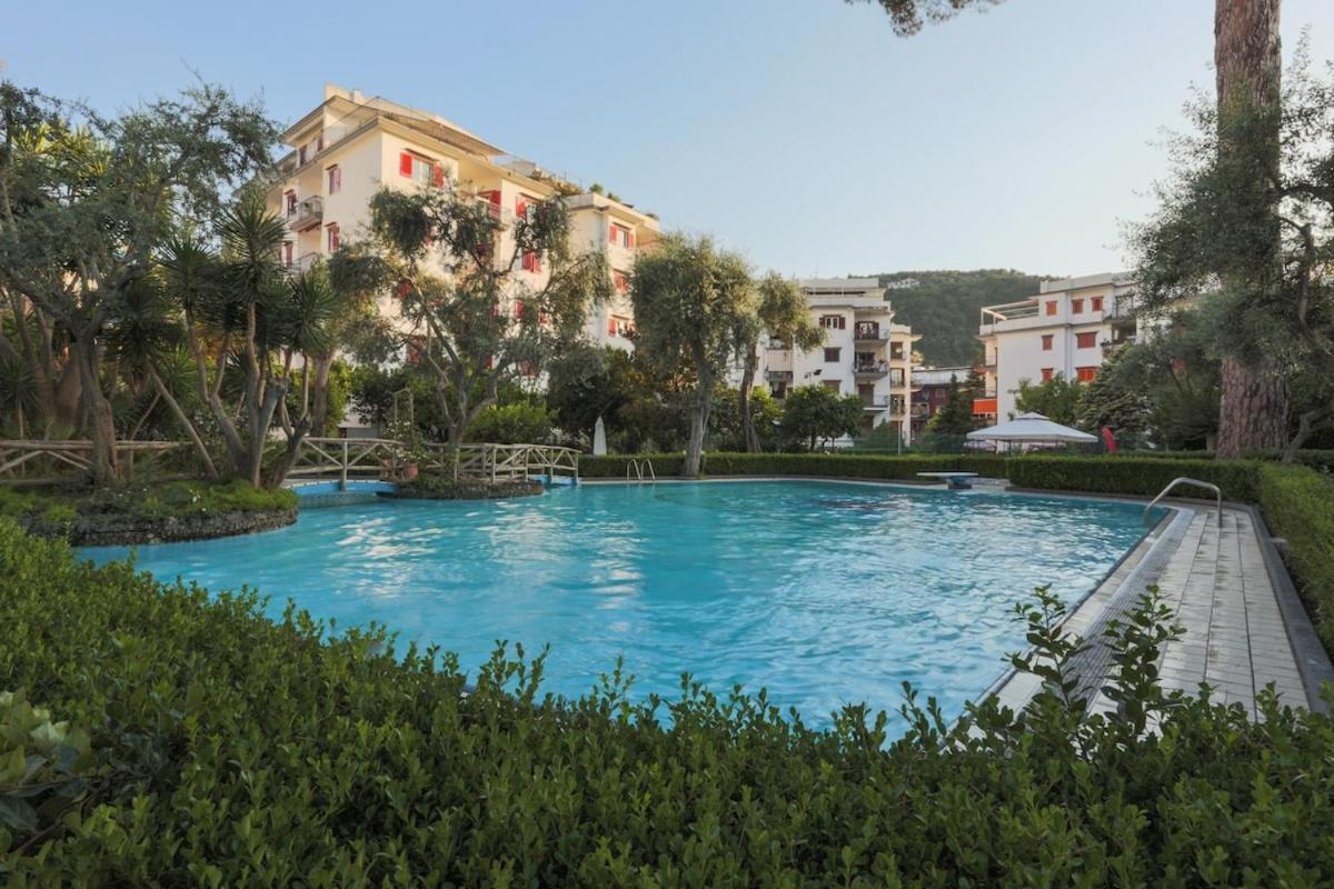 Apartment Sorrentovibes - Modern With Terrace, Swimming Pool&tennis *