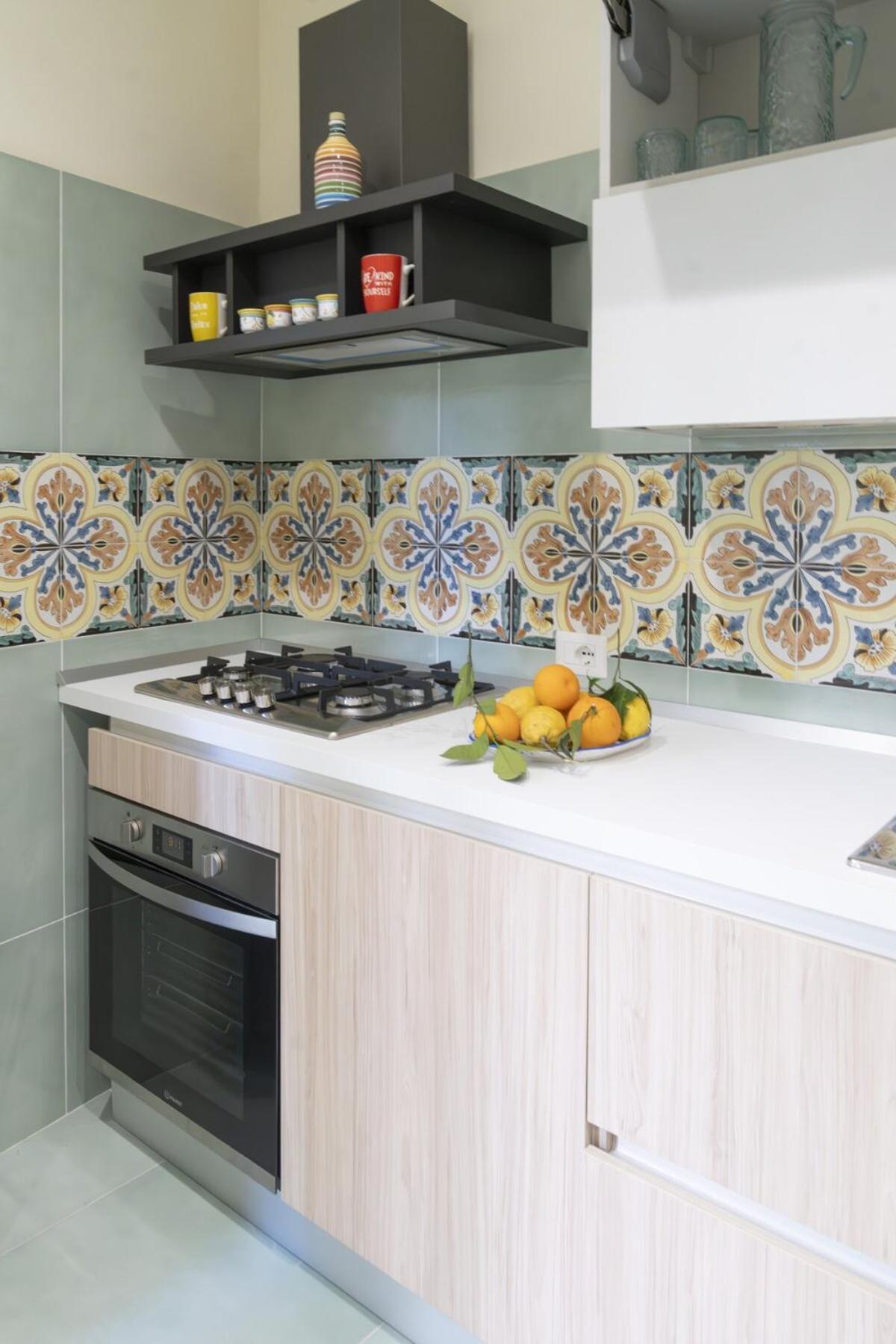 Sorrentovibes - Modern With Terrace, Swimming Pool&tennis Apartment Sorrento